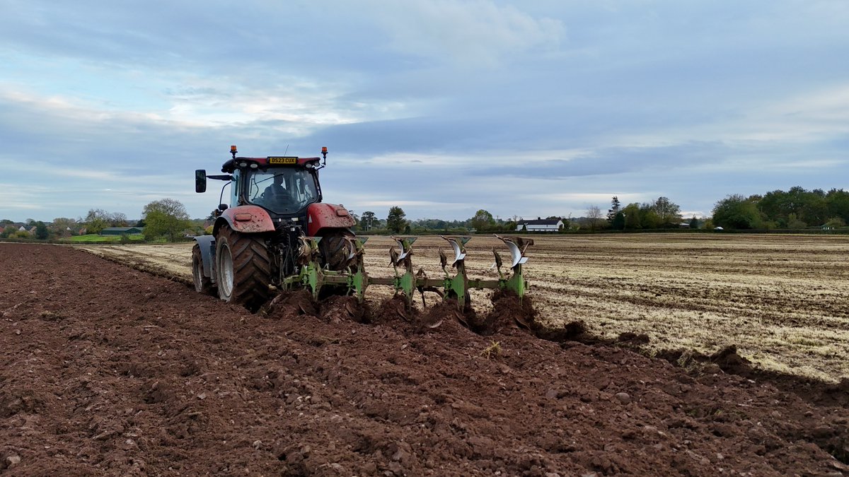 spj1958's tweet image. #keyworkers #loveukweather 🚜
