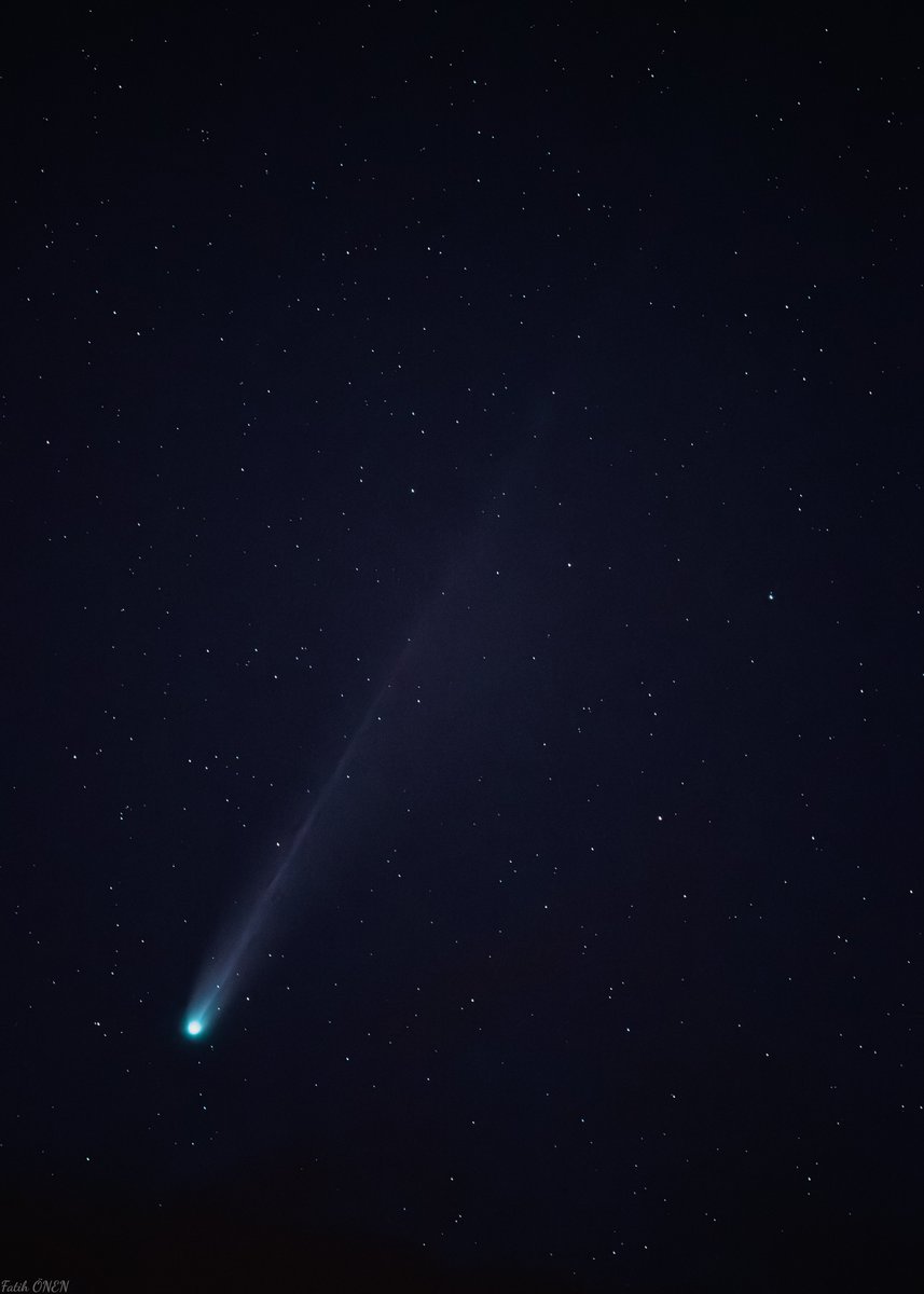 _Fth's tweet image. 1000 yıllık yolcu; Comet C/2025 A6 Lemmon

Bulutlara girmeden hemen önce..☄️☄️☄️

A 1000-year-old traveler: Comet C/2025 A6 Lemmon

Just before entering the clouds...☄️☄️☄️

Exif:
500mm. 
f/4. 
1.6sn. 
Iso:10000

CanonR6m2

#astrophotography #astrophotographer #comet #cometlemmon