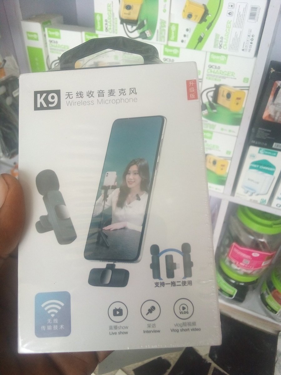 the_ateres's tweet photo. @UnkleAyo Come get your headphones and microphone at affordable price https://t.co/CjpuN2nr8h