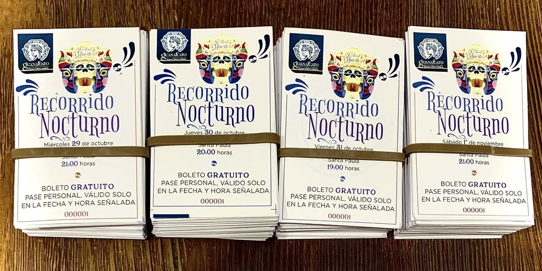 🔦🏛️«𝗥𝗲𝗰𝗼𝗿𝗿𝗶𝗱𝗼 𝗻𝗼𝗰𝘁𝘂𝗿𝗻𝗼 » en el 7mo Festival #DíaDeLosMuertosGto 🏵️ #CupoLimitado es necesario pasar por su 🎟 BOLETO GRATUITO, se entregarán dos pases por persona a partir de mañana lunes en #CasaDeCulturaGto #TeQuieroEterno