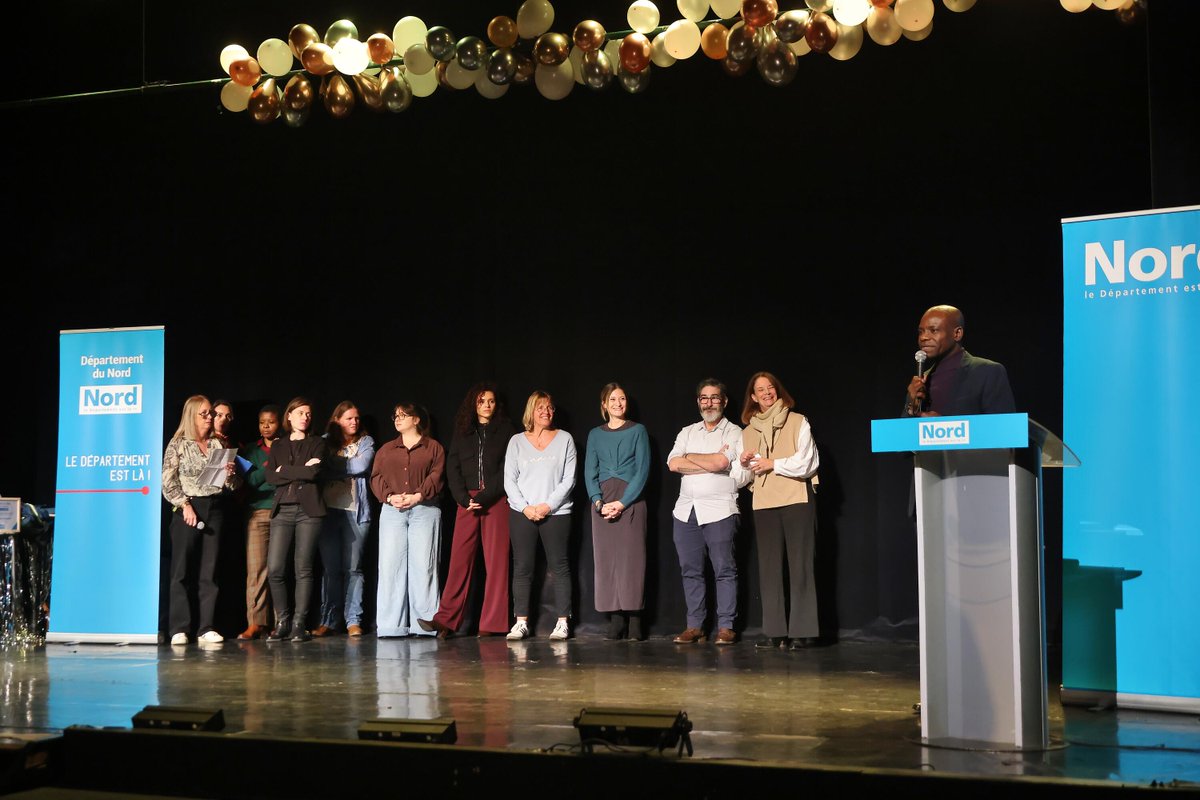 C’est au tour des jeunes accompagnés par l’aide sociale à l’enfance de #Roubaix de fêter leurs réussites 🎓
Une belle cérémonie partagée avec <a href="/Marie_Tonnerre/">TONNERRE Marie</a>, vice-présidente en charge de l'Enfance, la famille et la jeunesse.