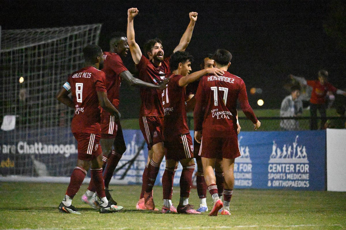 ChattRedWolves's tweet image. One last win in the regular season. One step closer to the goal. ❤️‍🔥

The Den was rocking with a 2–1 win over Westchester! We’re not done yet — see you Saturday, Nov. 1 as we face Portland Hearts of Pine in the playoffs! 🏟️

🎟 chattanoogaredwolves-sc.com/tickets/

#DaleLobos🔴🐺