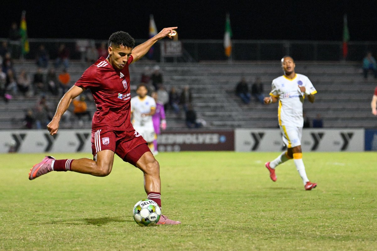 ChattRedWolves's tweet image. One last win in the regular season. One step closer to the goal. ❤️‍🔥

The Den was rocking with a 2–1 win over Westchester! We’re not done yet — see you Saturday, Nov. 1 as we face Portland Hearts of Pine in the playoffs! 🏟️

🎟 chattanoogaredwolves-sc.com/tickets/

#DaleLobos🔴🐺