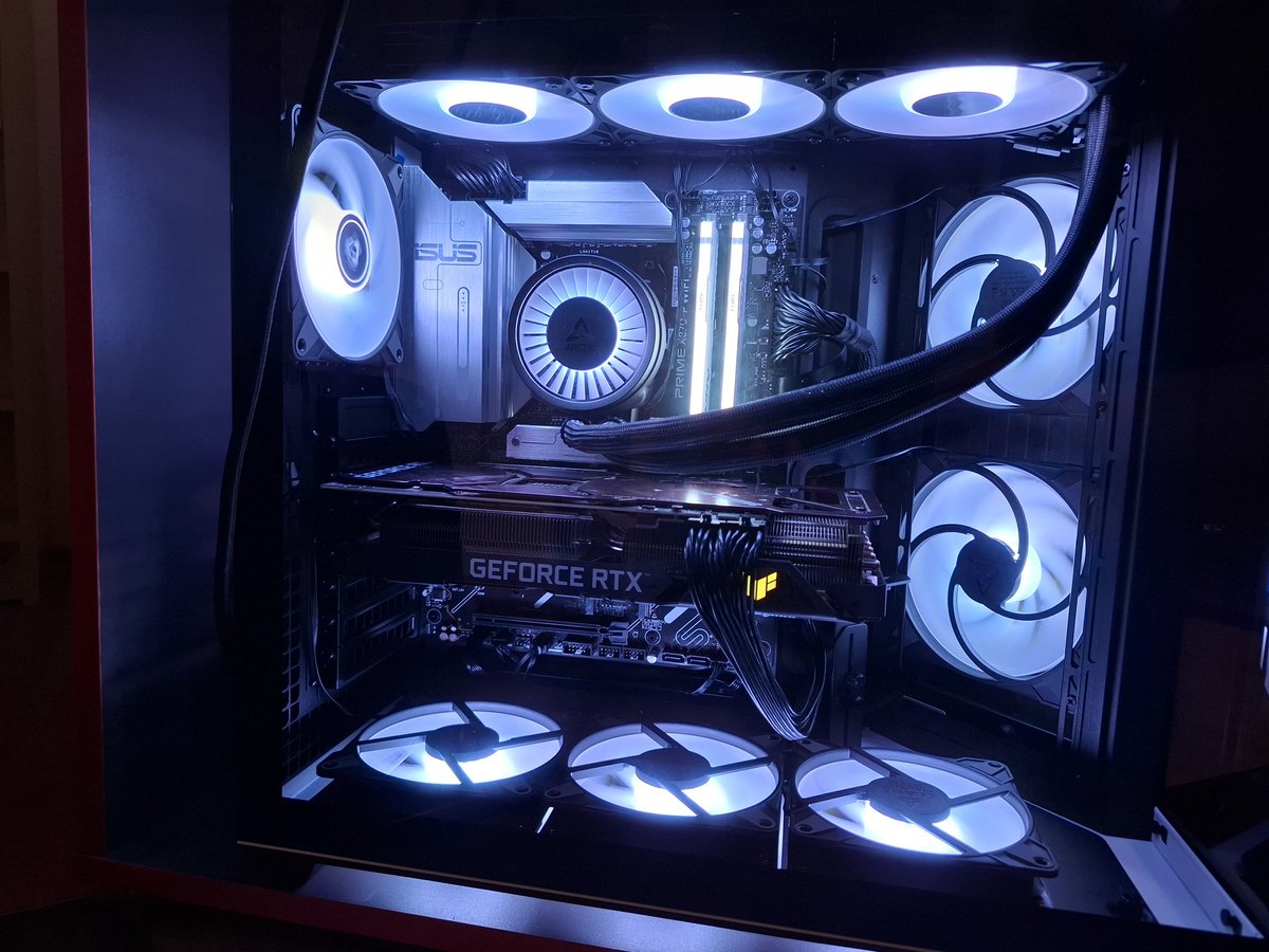 CrowdController tweet media