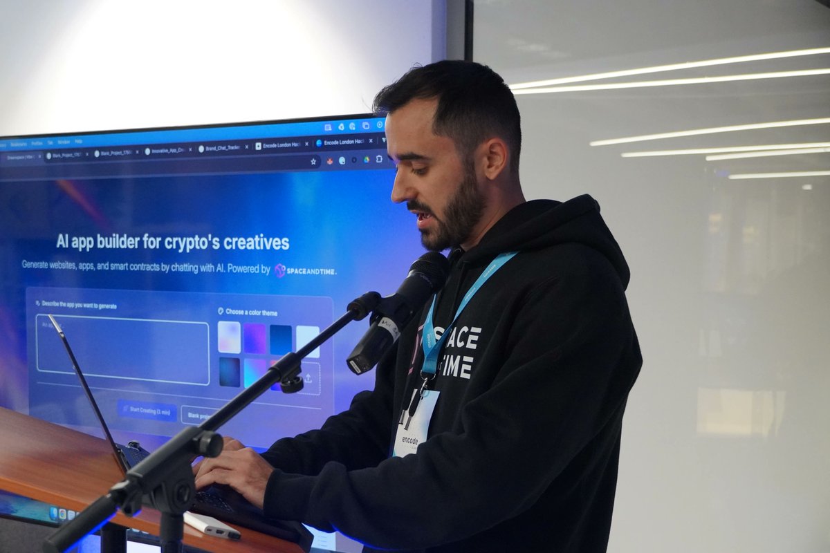 SpaceandTimeDB's tweet image. We spent the weekend in London with @encodeclub and @dreamspaceHQ where hundreds of developers and university students gathered to vibe code new onchain businesses and win thousands of dollars in prizes.
This is the future of entrepreneurship. All on Space and Time.