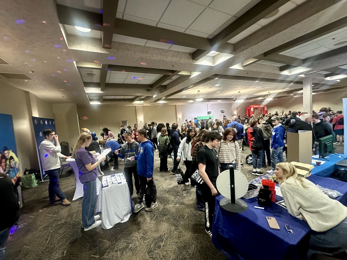 Over 3,000 students learned real-world money skills with us at the SCK Launch Experience! 💡 From valuing assets to writing checks &amp; counting cash — we’re helping build the next generation of financially confident leaders. <a href="/BowlingOf15235/">Bowling Green Area Chamber of Commerce</a> #SCKLaunch