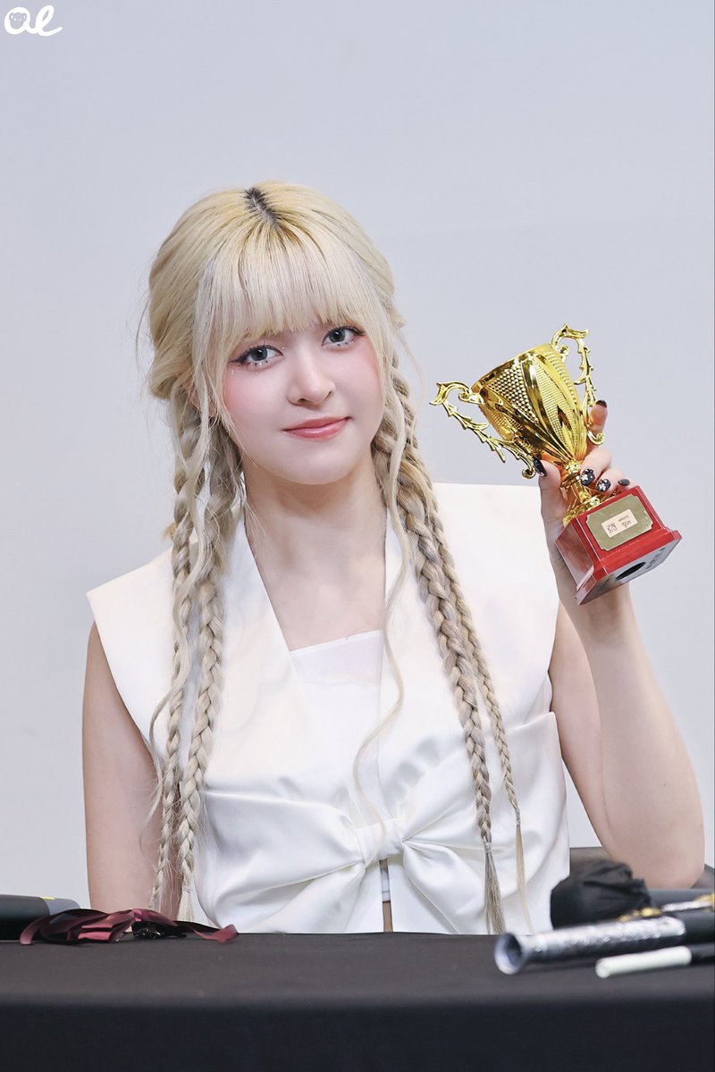 251026 EL

　🏆

#LILYM #릴리 #NMIXX #엔믹스 
#LILY #릴리의버블모험