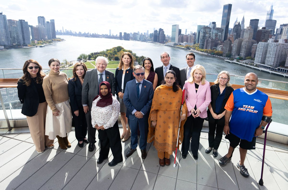 UNICEFpolio's tweet image. Where history meets hope! Thank you 🙏 Speakers &amp;amp; Participants of the  10/24 #WorldPolioDay event on Roosevelt Island, NY, near the smallpox hospital ruins. Together, we honored the progress  &amp;amp; renewed our commitment to make polio the 2nd human disease to be eradicated. #EndPolio