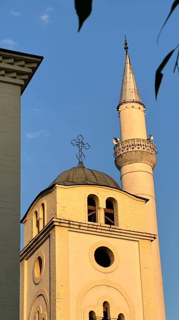 PREPORUKA 

Priča oca Trajka sa Kosova i Metohije čija crkva deli dvorište sa džamijom. Dobrih ljudi ima u svako doba ❤️ 👇share.google/N5iPCADEaep04o…