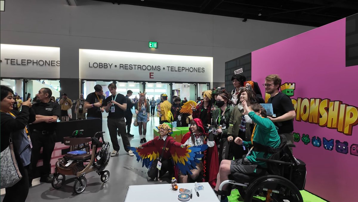 Jay | not at Twitchcon 🫠 tweet media