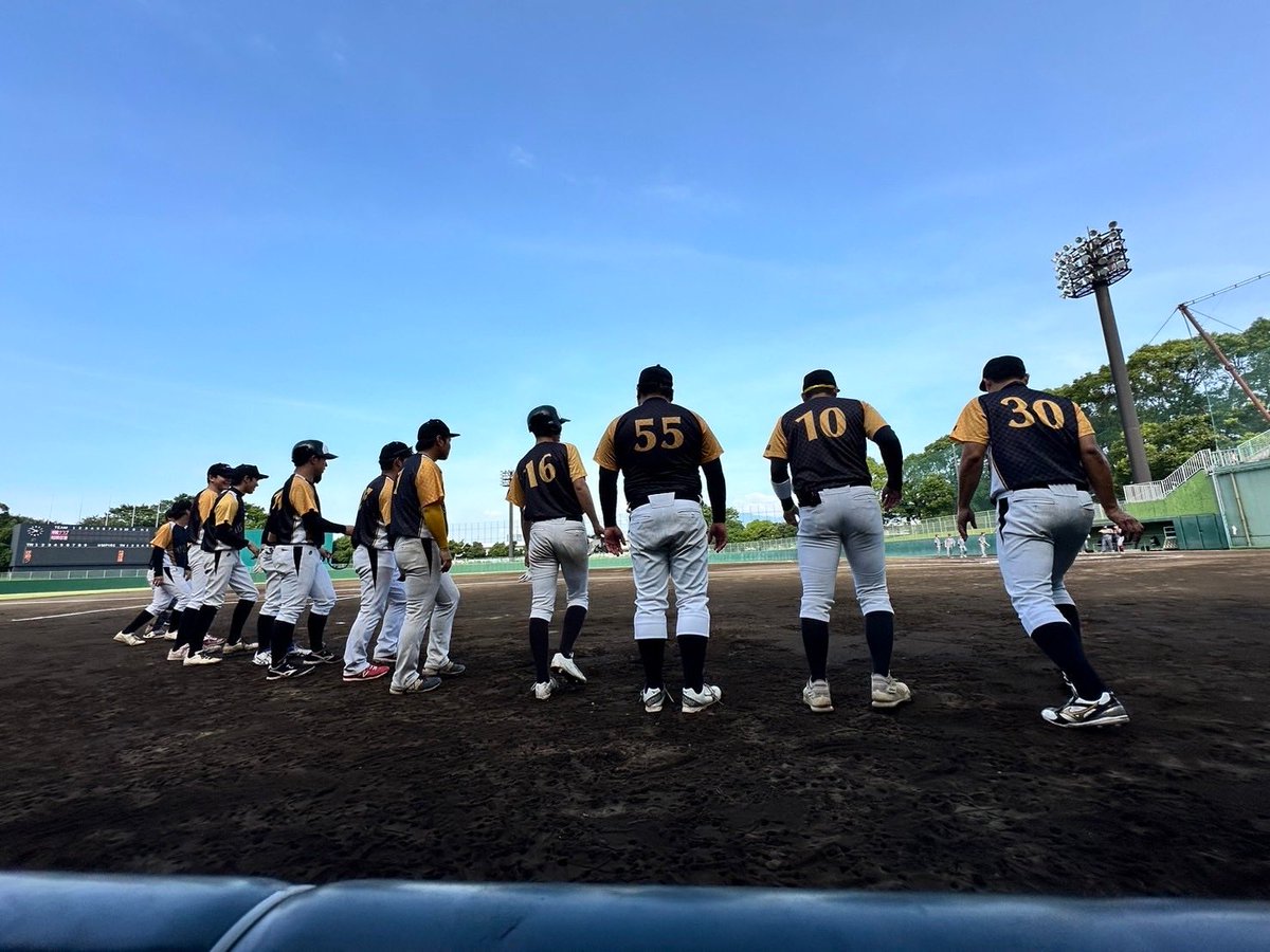 捕手不足のため捕手の体験者、助っ人を募集します！

11月2日
辻堂南部公園
08:30-10:30
上のユニホーム、帽子貸し出し
※参加費用は無料、現地までの交通費等はご負担ください。

ご検討よろしくお願いします🙇‍♂️
#草野球 #神奈川 #軟式野球 #投手募集 #捕手募集