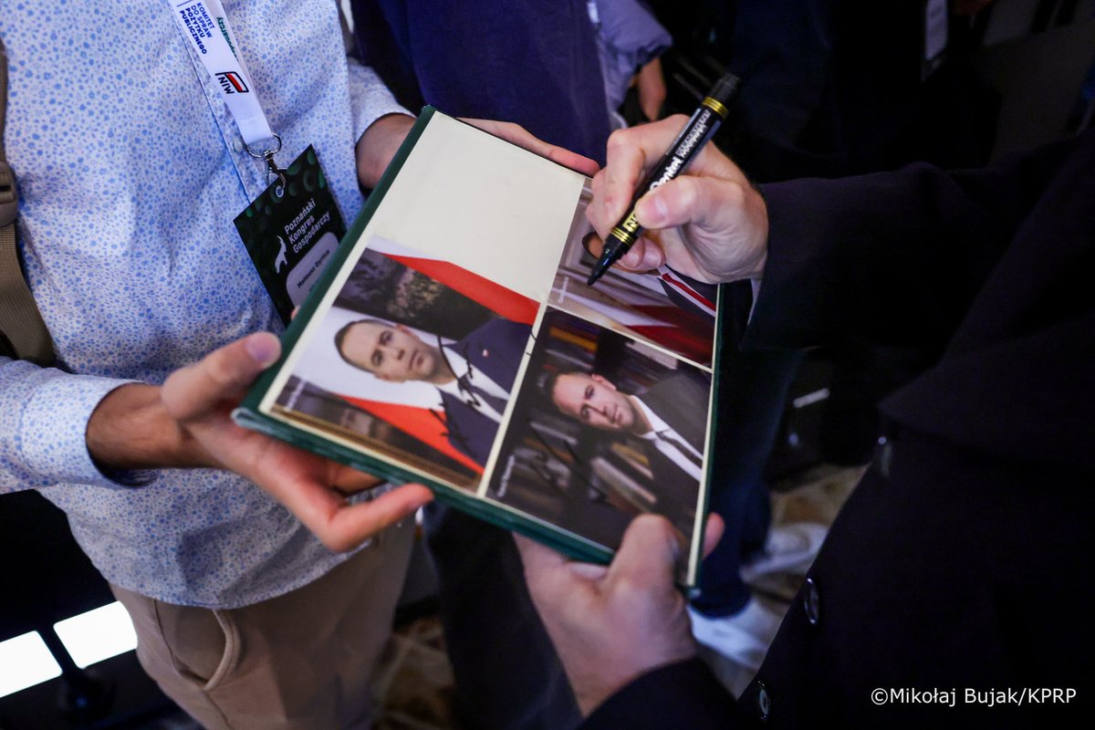 Jestem przekonany, że potrzebujemy prezydenta, który będzie budził polską przedsiębiorczość wielką ideą. Taką wielką ideą jest Centralny Port Komunikacyjny – Prezydent RP <a href="/NawrockiKn/">Karol Nawrocki</a>.

prezydent.pl/aktualnosci/wi…