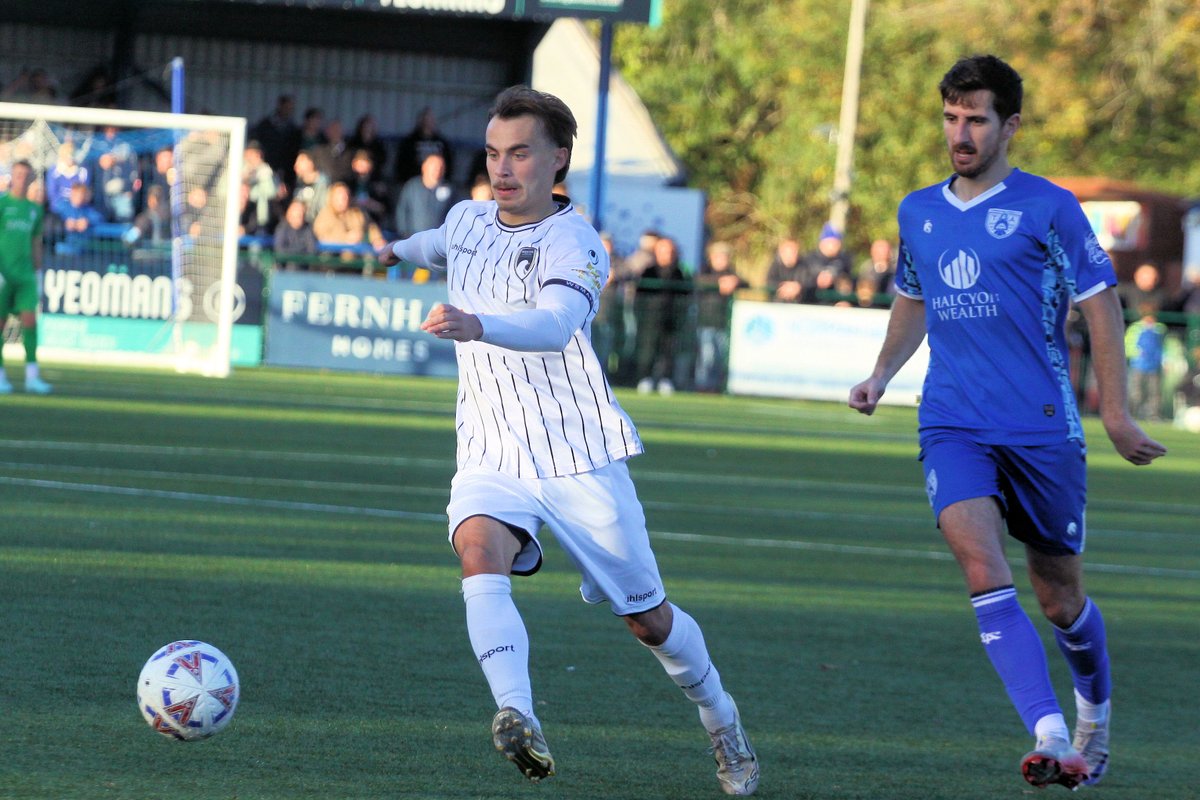 WSM_AFCOfficial's tweet photo. Everyone at Weston-super-Mare AFC would like to wish both Ollie Chamberlain & James Dodd a Happy Birthday 🎉
📷 Ade Threasher https://t.co/4kxWTAwubr
