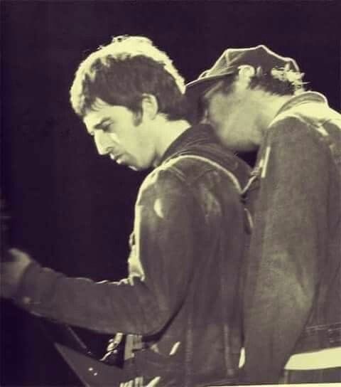 madlyrk's tweet photo. Some things never change 😍 https://t.co/W7TBDVbYOF