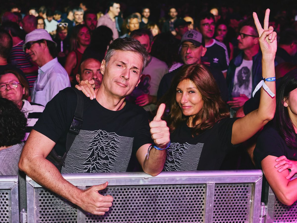 Ya estamos trabajando en 2026, pero seguimos pensando en✨ Vosotros ✨

📸 @luisperez.contreras 

#VisorFest2025 #UnFestivalDeConciertos