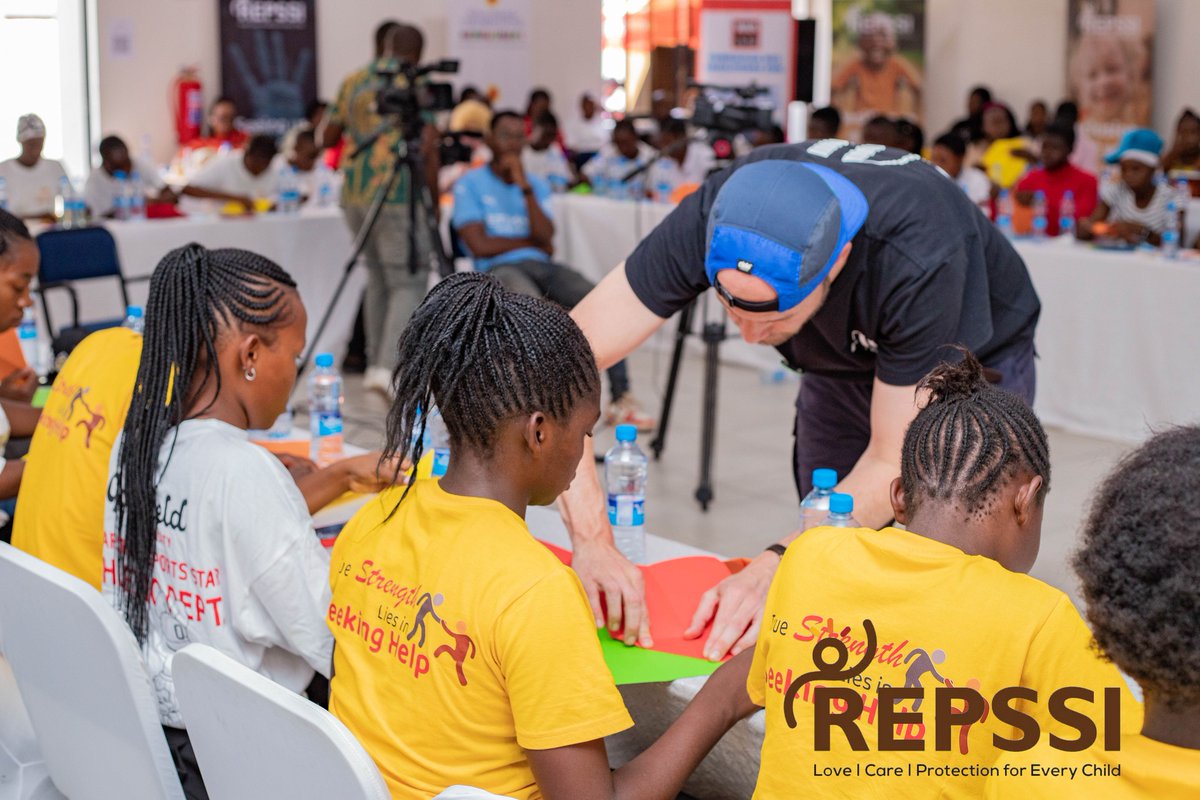 Repssi_HQ tweet media