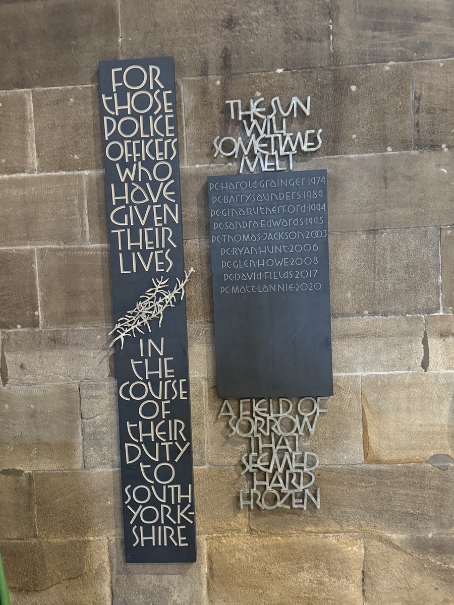 TheMoustacheCop tweet media