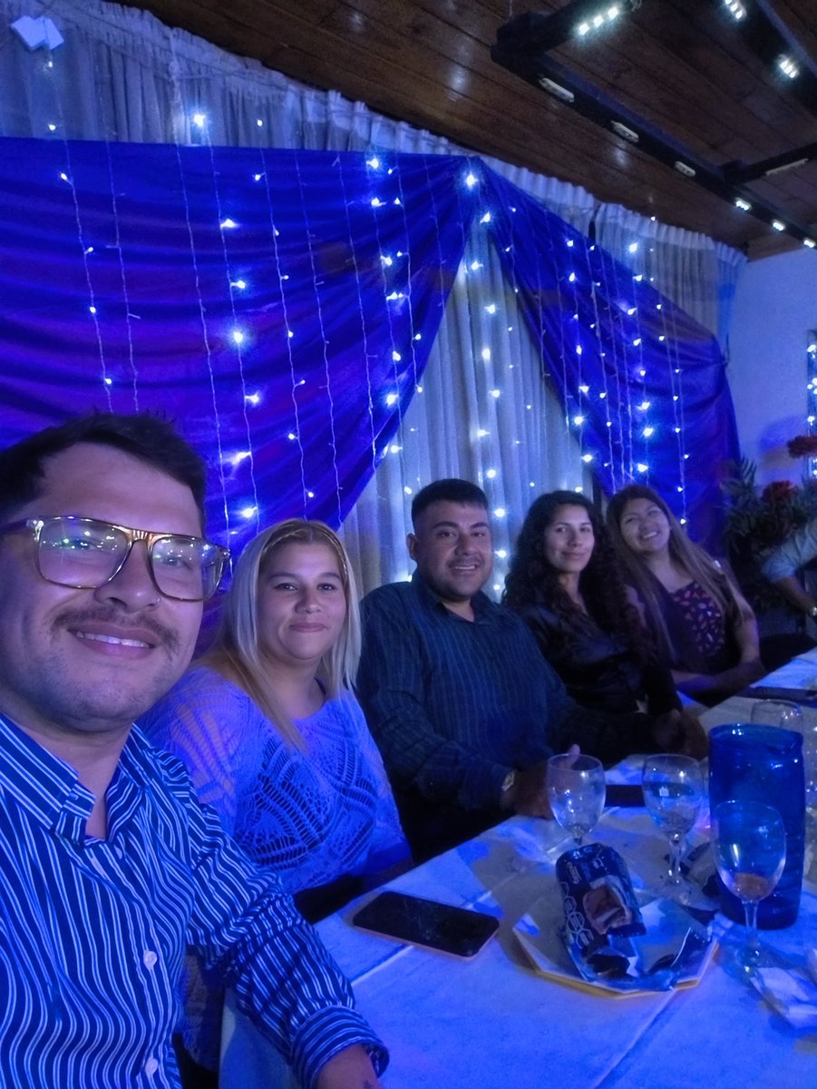 No tengo palabras para agradecer dejarme ser parte del espacio, compartiendo ideales y sobre todo GANAS de ver un Moreno y una Argentina mejor, próspera, dónde la gente de bien sea la protagonista. 
Felicitaciones amiga, Mi Diputada Nacional electa <a href="/AndreaFVera_/">Andrea Vera</a>  #VLLC 
GRACIAS!