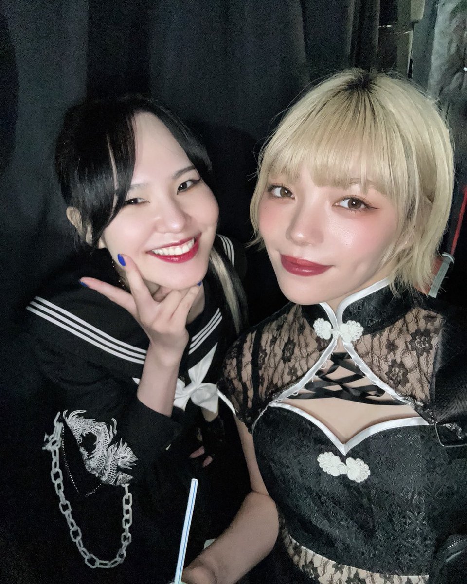 きいちゃ〜♡こんなにはやく一緒になれてはぴ〜♡
デビューライブの日は隙間からたまにみえるくらいだったけど昨日はとっても近くでじっくり大好きなきいちゃんのダンスがみられたし、またステージに戻ってきたんだってあらためて感じて嬉しくてちょっぴ泣いてしまった！笑
今度またゆっくり話そうね♡
