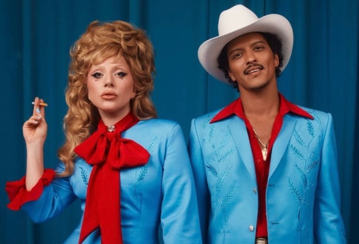 Lady Gaga, Bruno Mars - Die With A Smile (Official Music Video) youtu.be/kPa7bsKwL-c?si… via <a href="/YouTube/">YouTube</a>