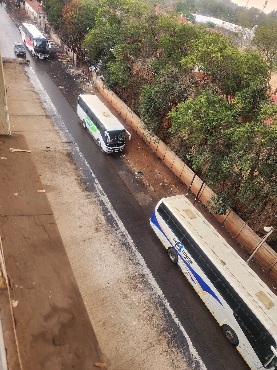 masaisaif's tweet photo. The area by the gate of Queen Elizabeth Girls High School has become a bus terminus. Meanwhile touts, drivers and passengers urinate on the wall of the girls college. This can't be right. https://t.co/ofwKIyBw3k