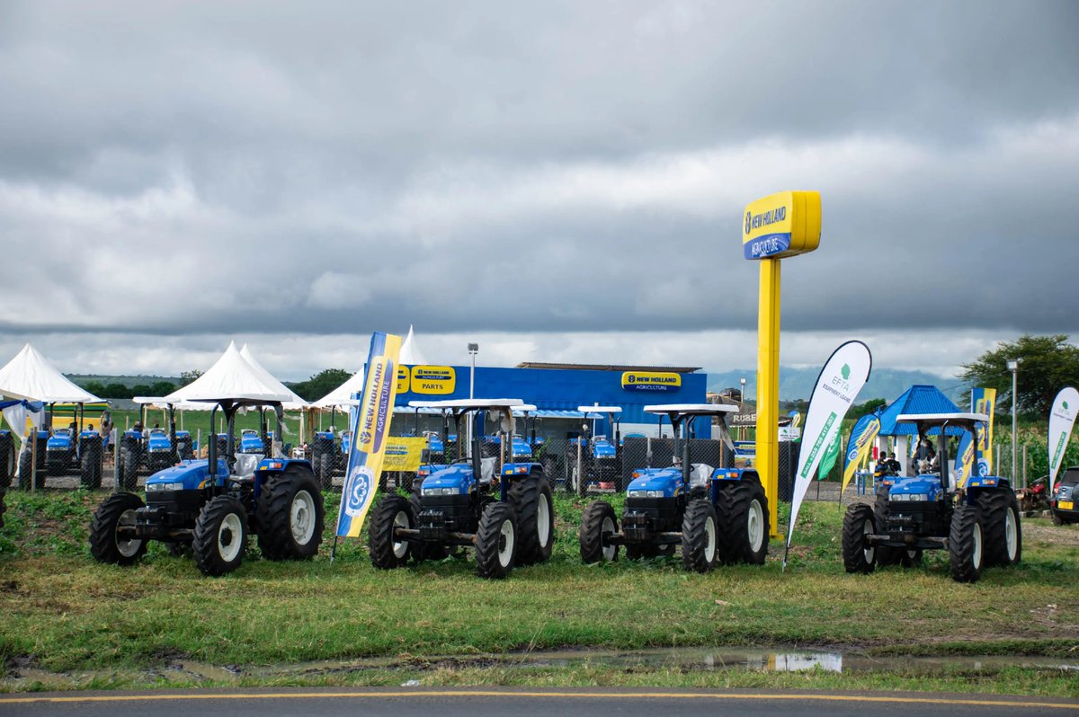 petertemu's tweet photo. Karibu ujipatie mkopo wenye masharti nafuu na rafiki. CMC Agri Ltd  wahirika wako katika kilimo change tija. New Holland tractor BORA  Tanzania. 0762 461 460.
#kilimo #wizarayakilimo #newholland #trekta #kilimotanzania https://t.co/LVEN4bVaiw
