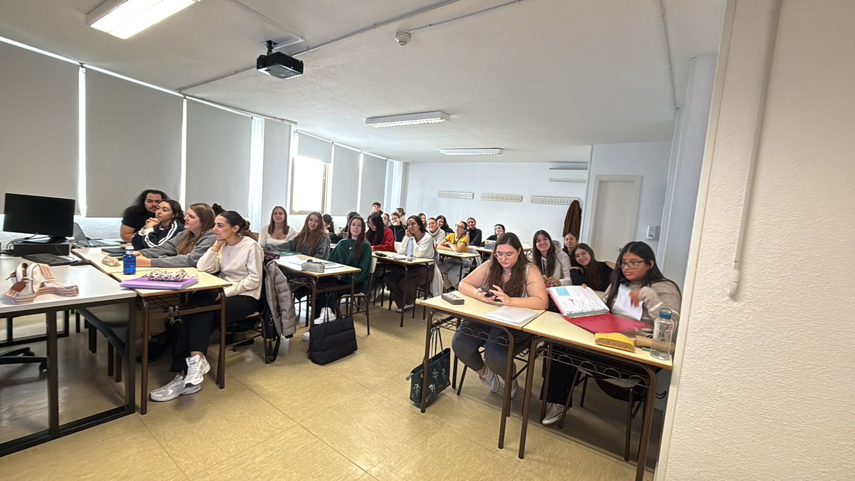 aetel_es's tweet image. 🥼 Y ahora alumnos de Laboratorio Clínico y Biomédico
𝐌𝐞𝐭𝐫𝐨𝐝𝐨𝐫𝐚 𝐅𝐏 𝐀𝐲𝐚𝐥𝐚, en Madrid
@metrodorafp
#aeteltuasociacion
#TSS
#laboratorioclinico
#anatomiapatologica