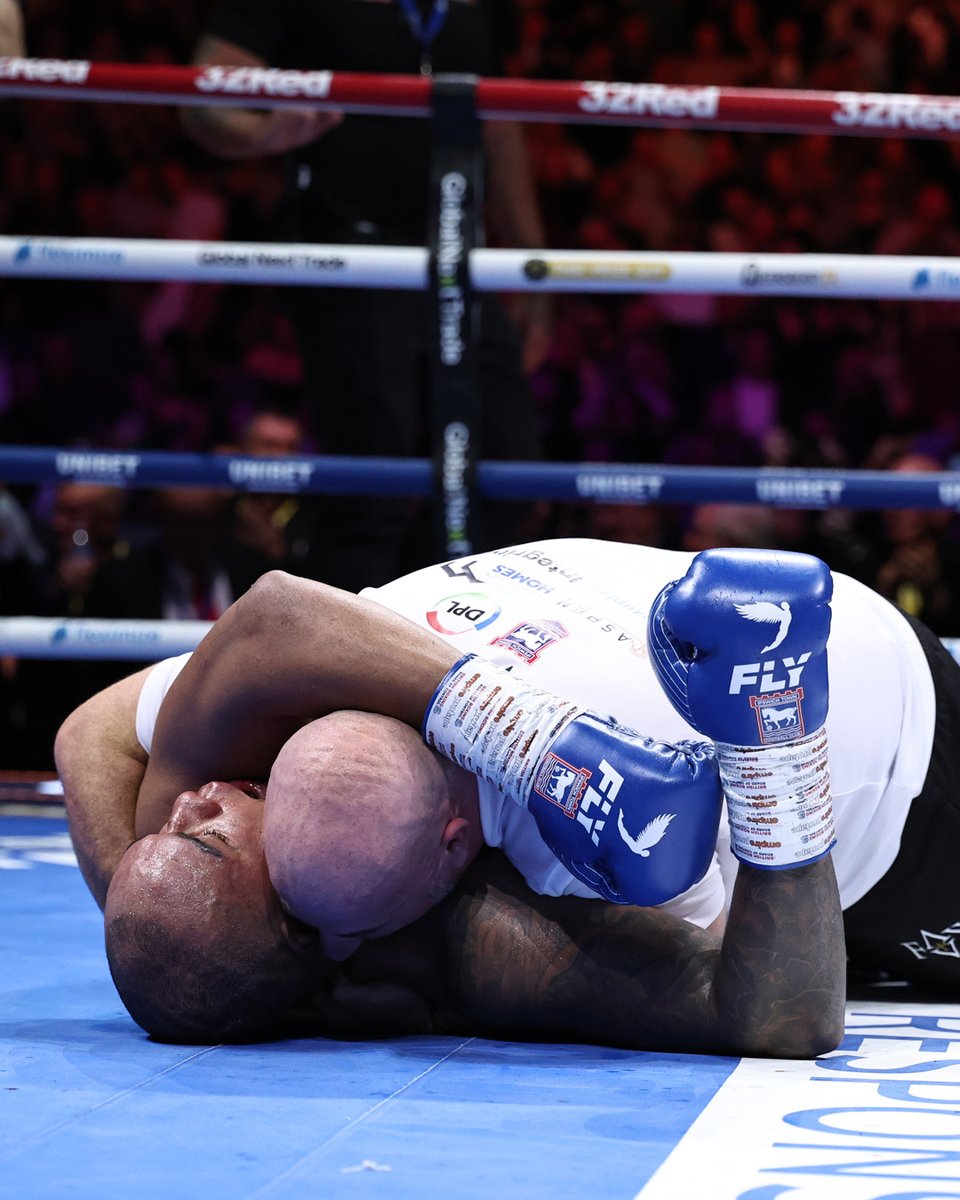 Integauto's tweet image. 🥊 What. A. Fight.

Massive congratulations to Fabio Wardley on an incredible 11th-round stoppage! 🏆

Proud to stand in your corner, champ — the heart of a lion and the power to match #TeamWardley

Credit: Queensbury/Lee Dawney