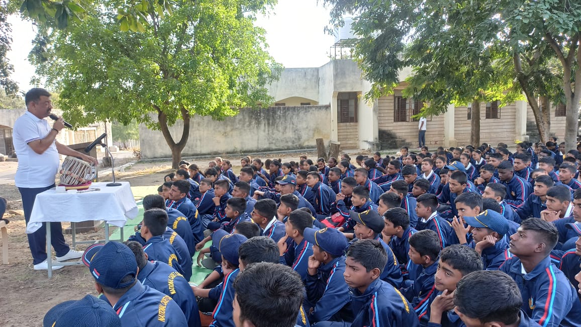 MIT_Updates's tweet image. Our 23 NCC cadets have undergone a 10-day rigorous training at NCC Camp organised by 50 MAH BN at Kannad, earlier this month. Our cadets have won 15 medals in various competitions like drill square test, range firing, sports and cultural activities. #mit_csn #NCCcadets  #ncc