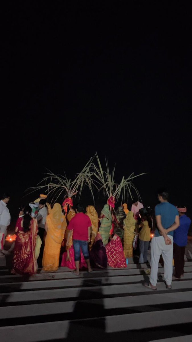 लोक आस्था, पवित्रता और सूर्य उपासना के महापर्व छठ पूजा की आप सभी को हार्दिक बधाई एवं शुभकामनाएं।

छठी मइया आपके जीवन में सुख, शांति, स्वास्थ्य और समृद्धि का संचार करें।

सूर्यदेव और छठी मइया की कृपा आप और आपके परिवार पर सदा बनी रहे।
जय हो छठी मैया ❣️🙏🏻
#ChhathPuja