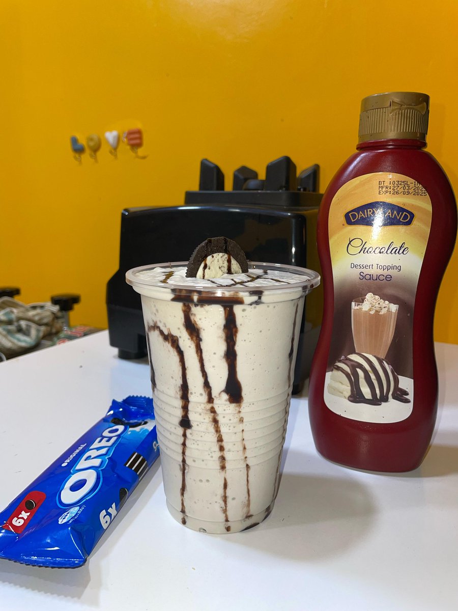 mc_zayon's tweet photo. @wmwengah Visit our shop along TRM DRIVE gate C shop name JUICE BOX... NATURAL FRUITS JUICE, CREAMY CASSAVA PORRIDGE, MILKSHAKES AND ICE CREAM https://t.co/7ysrkk6rfe