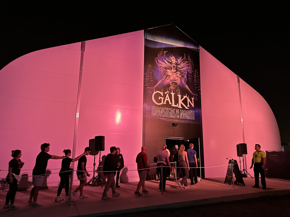 The_TonyJohnson's tweet image. 🎃This past weekend I attended Halloween Horror Nights at Universal Orlando Resort. It was the ultimate Live Experience Lab.

#HalloweenHorrorNights #ExperienceDesign #CustomerExperience #Hospitality #PremiumExperience

@universalORL