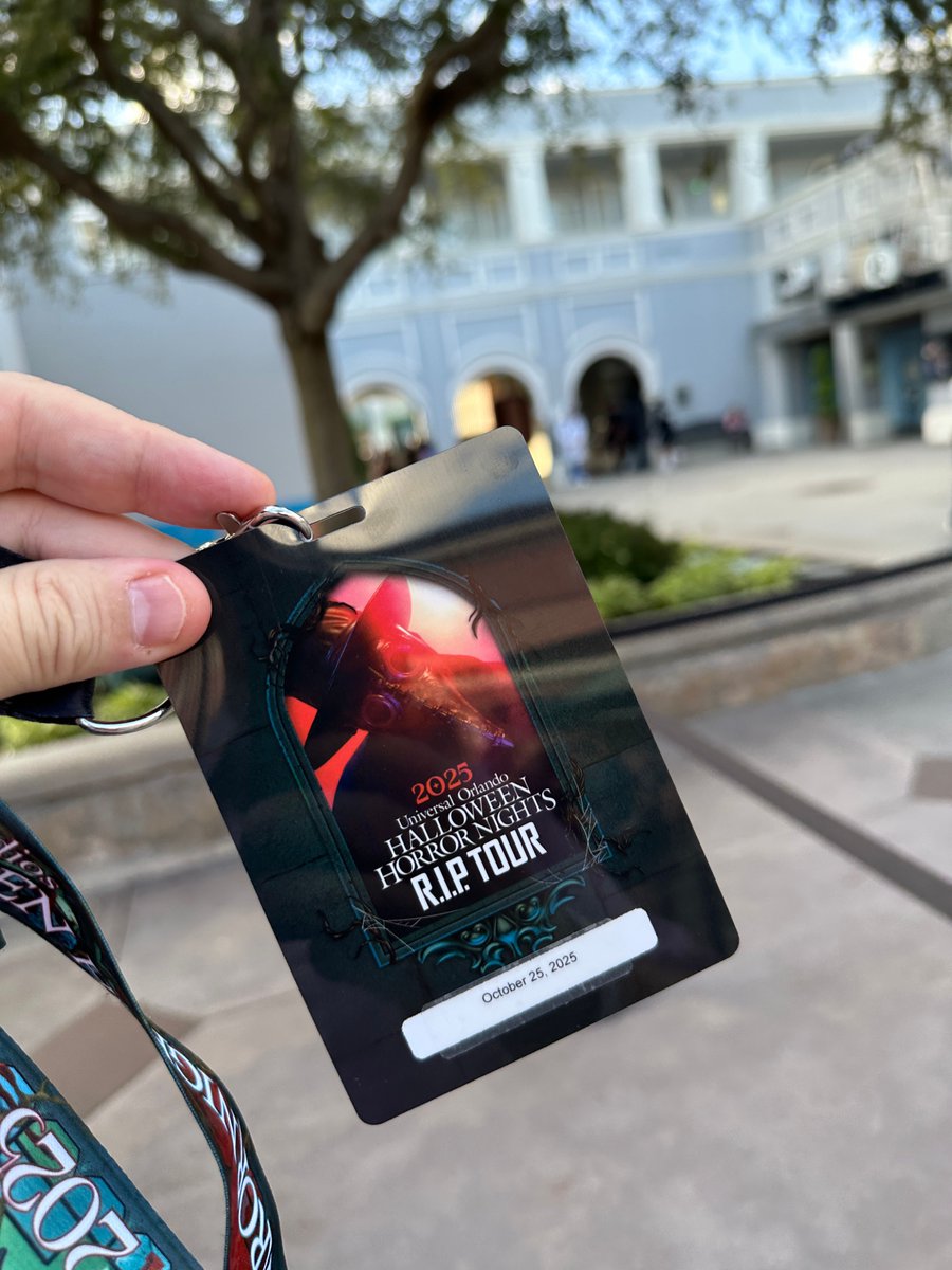 The_TonyJohnson's tweet image. 🎃This past weekend I attended Halloween Horror Nights at Universal Orlando Resort. It was the ultimate Live Experience Lab.

#HalloweenHorrorNights #ExperienceDesign #CustomerExperience #Hospitality #PremiumExperience

@universalORL
