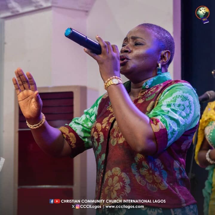 CCCILagos's tweet image. No good thing has God withheld from us at #CCCILagos.

We cannot repay Him but we will try. We will dance🕺💃, lift up holy hands 🙌🙌, shout His praise at the top of our voices.🗣️🗣️

Guess what? He pours out more blessing us.

#CCCILagos #Thanksgiving #Sundayservice