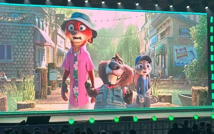 ArielqueenMimie's tweet photo. ในตัวอย่างหรือภาพโปรโมท Zootopia 2 หลายคนจะเห็น ตลาดที่คึกคัก แผงขายของลอยน้ำ และเหล่าสัตว์ 

นี่คือ “มาร์ชมาร์เก็ต” (Marsh Market) เขตใหม่ล่าสุดของเมืองซูโทเปีย แต่สถานที่แห่งใหม่นี้คืออะไร สำคัญยังไงกันแน่ มาอ่านกันว่าดีไซน์เมืองเจ๋งแค่ไหน! (ต่อในเธ��ด) https://t.co/bvG6W3sKL7