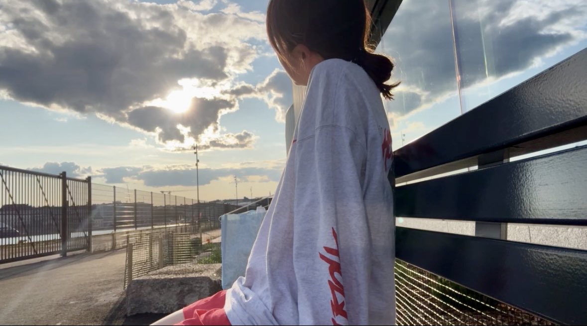 yukke_SAKE's tweet photo. 【ご報告】5年ぶりの書籍が刊行されます📚
ついに...やっと...書き上げました...！
初の旅エッセイ本「明るい夜に星を探して」
20代の集大成がここに詰まってます🍺
https://t.co/beDpQ78p81
次回作に繋げるためにも予約してもらえるとうれしーーー‼︎です🥲 https://t.co/wQtNBfHYqB