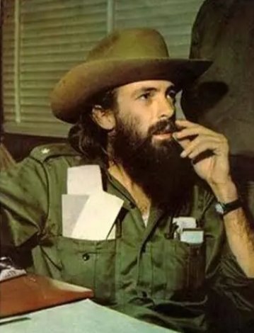 "No importan las traiciones,porque aquí hay un pueblo que no se deja confundir por traidores".
Camilo por siempre.
<a href="/ecoi16/">ECOI.16 🇨🇺 "Creando nuevos cauces"</a>
<a href="/CubaCubacons/">Grupo Empresarial Construcción y Montaje</a>