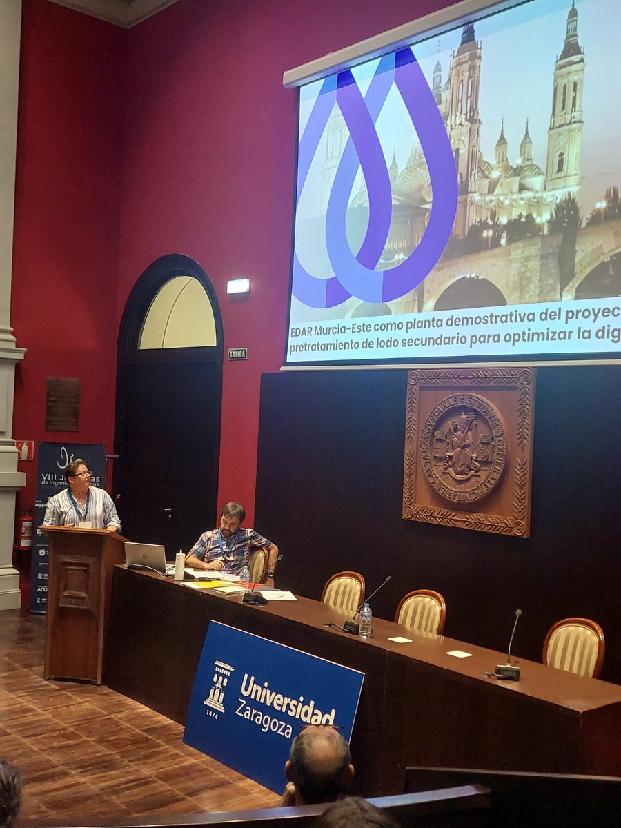 EvaMena07's tweet photo. @EMUASA_Clientes estuvo en las VIII Jornadas de Ingeniería del Agua, exponiendo el Life Merlín, ofreciendo una perspectiva innovadora acerca de la eficiencia energética, así como el Life Warrior, centrado en la normativa vigente sobre reutilización de aguas residuales. https://t.co/UjJpEKfiKL