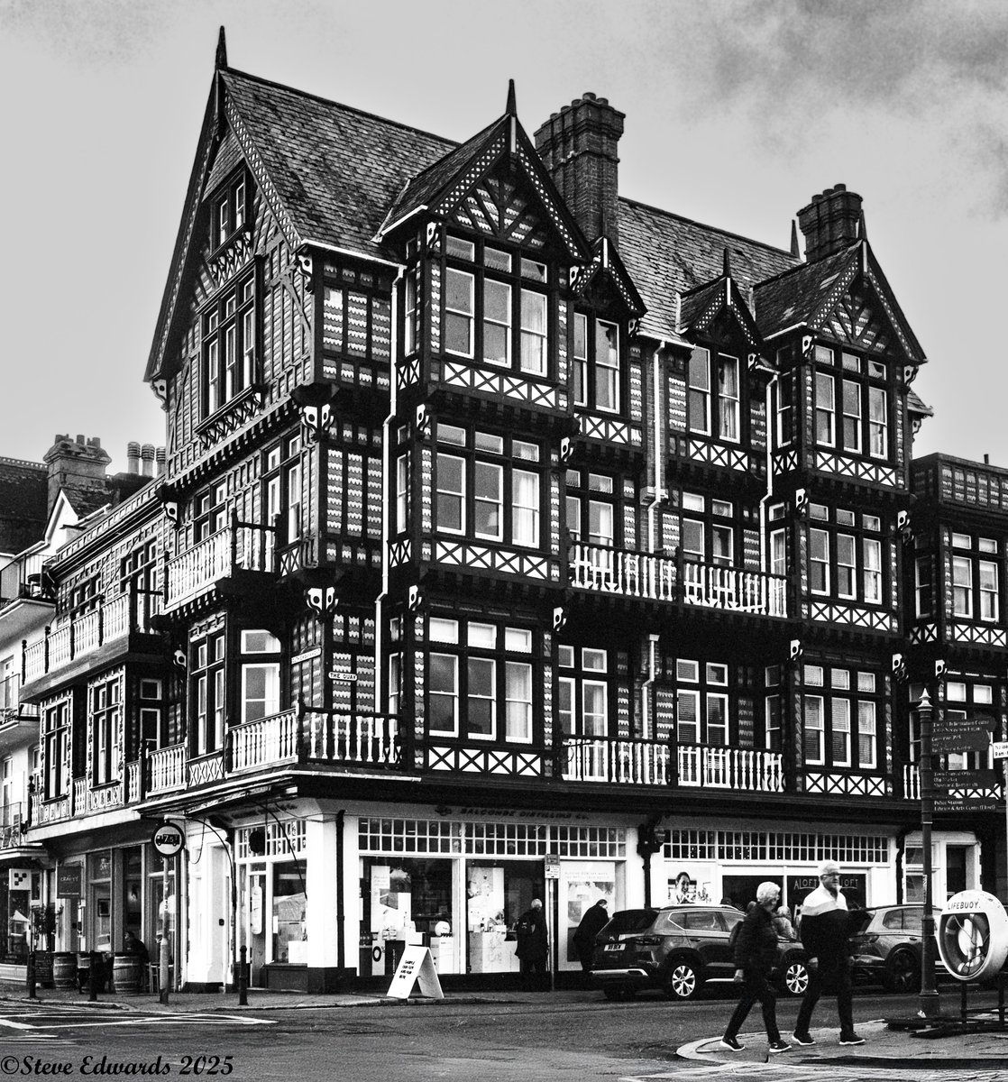 Steve Edwards #The Smoking Photographer tweet media