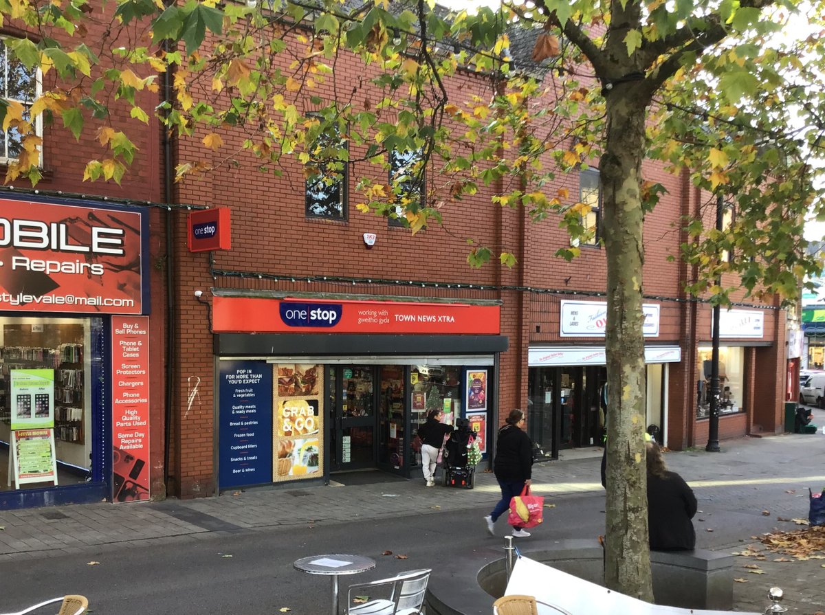 amandaemfgroup's tweet image. We are delighted to announce the sale of One Stop in Barry, South Wales. New owner, Mrs Patel from Southampton is adding to her existing portfolio of stores and we wish her every success. Best wishes to our sellers Mr Hughes &amp;amp; Mrs Wells.
#businesssales #onestopshop #Convenience