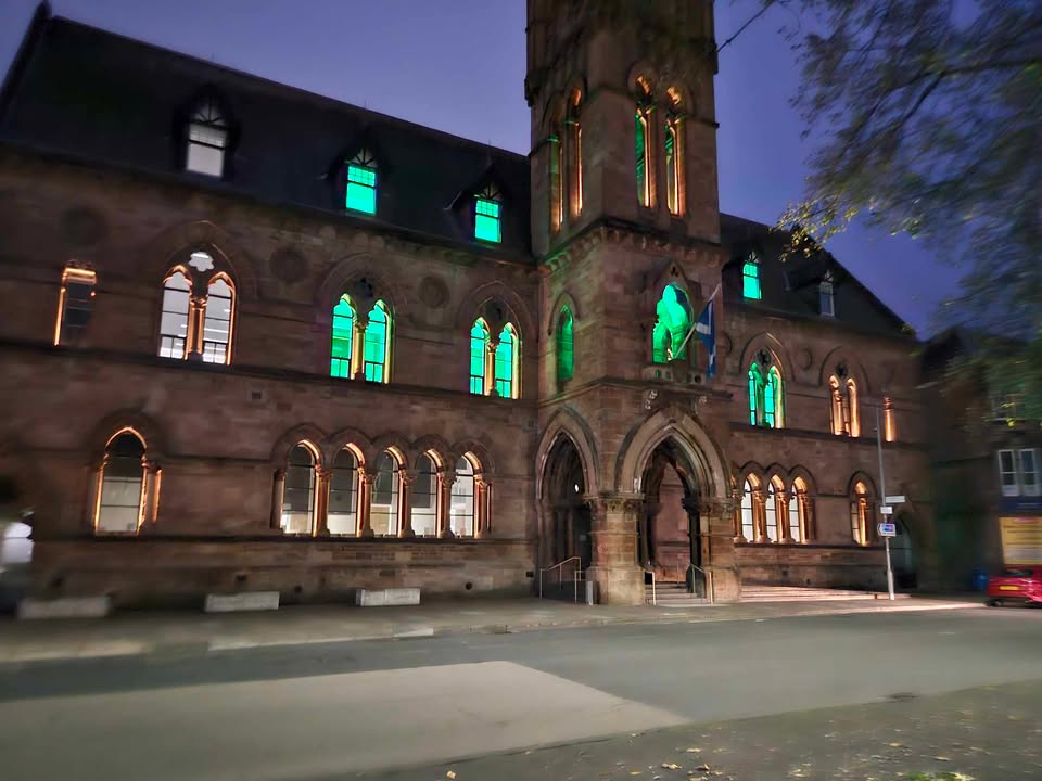 LiverUK_charity's tweet photo. Thank you to West Dunbartonshire Council offices for raising awareness by taking part in #LightUpforLiver during Liver Cancer Awareness Month. The green lighting looks fantastic! https://t.co/1cQPL52d6X
