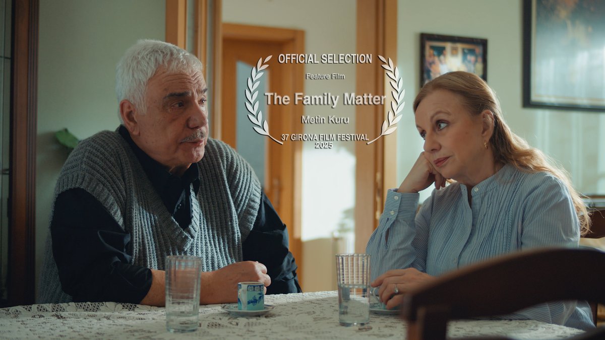 ‘Aile Meselesi’ filmimiz uluslararası yolculuğuna İspanya’dan başlıyor ve bu yıl 37.’si düzenlenen Girona Film Festival’in resmi seçkisine alınmakla birlikte, ‘En İyi Film’ ödülüne de aday oldu. 🫠

Bu yolculuğa yol arkadaşlığı yapan herkese teşekkür ederim. Onlar iyi ki var🌻🌻