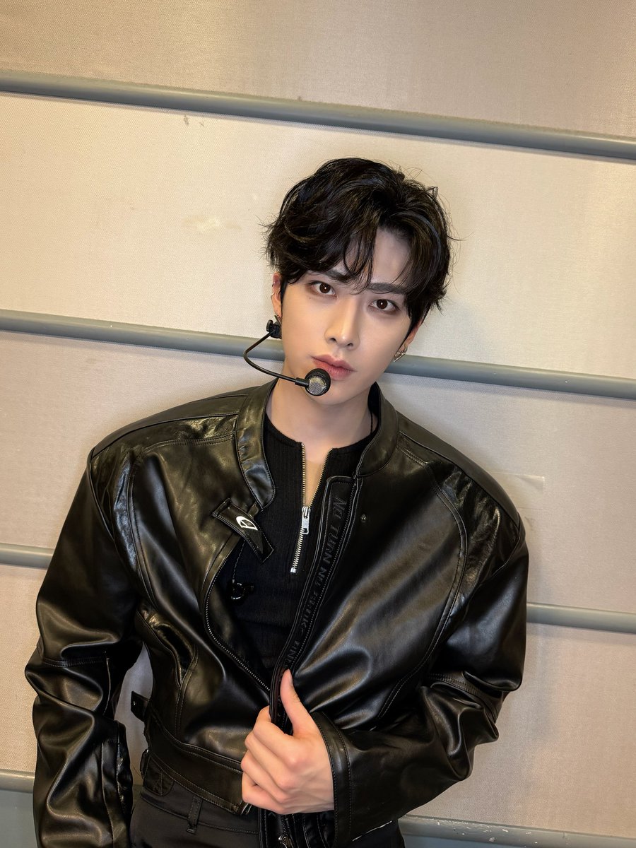 _𝗭𝗘𝗥𝗢𝗙𝗢𝗖𝗨𝗦

TBS「CDTVライブ！ライブ！」

#RICKY #リッキー

#ZEROBASEONE #ZB1 
#ICONIK #ZEROBASEONE_ICONIK