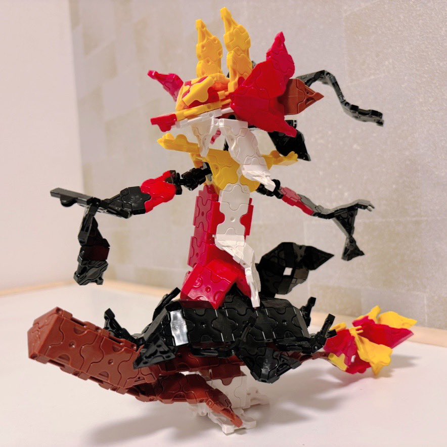 ZAクリア！ストーリーとかバトルシステムとかめっちゃ良かった〜✨✨✨
てことで来月解禁のメガマフォクシーをLaQで作りました👍
#LaQ #ポケモンレジェンズZA