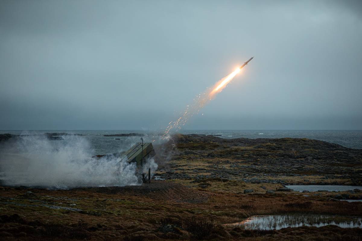 MarioNawfal's tweet image. 🇷🇺🇳🇴 NORWAY: RUSSIA’S NUKE-POWERED MISSILE LAUNCHED FROM ARCTIC BASE

Norway just confirmed what everyone in defense circles suspected - Russia’s “unlimited-range” Burevestnik missile was test-fired from the Novaya Zemlya archipelago, the same icy ground where Moscow used to test…