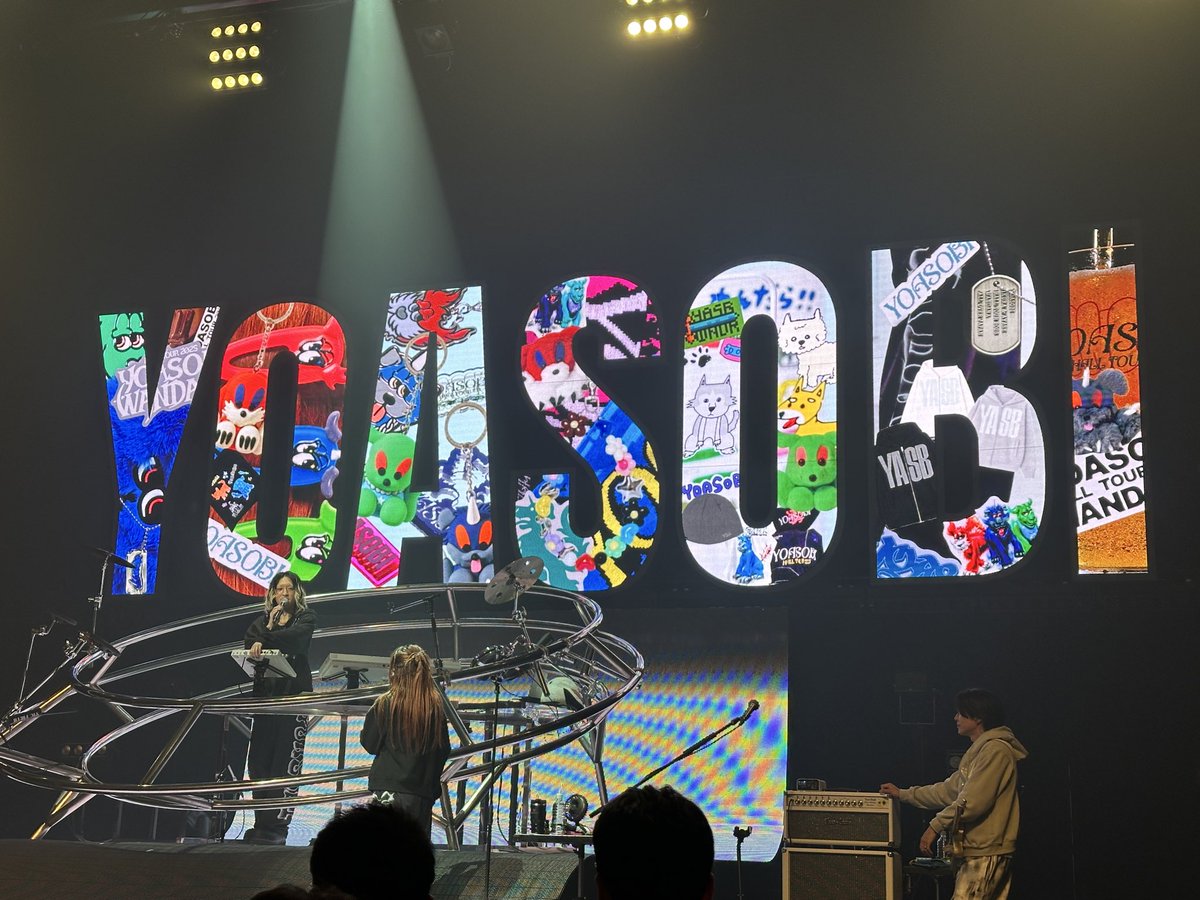 starting_over23's tweet photo. YOASOBIホールツアー帯広公演の第3弾！
いい写真たくさん撮れてよかった✨
#YOASOBI #帯広 https://t.co/GSatNoKe6l