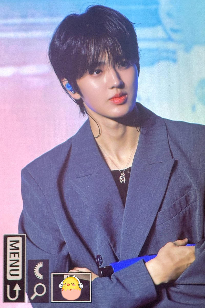 Grape_EC0227's tweet photo. 251027 쇼케이스
#은찬 #EUNCHAN #ウンチャン #TEMPEST #템페스트 #은혜로운 #버스킹 https://t.co/rGpBGrroqc