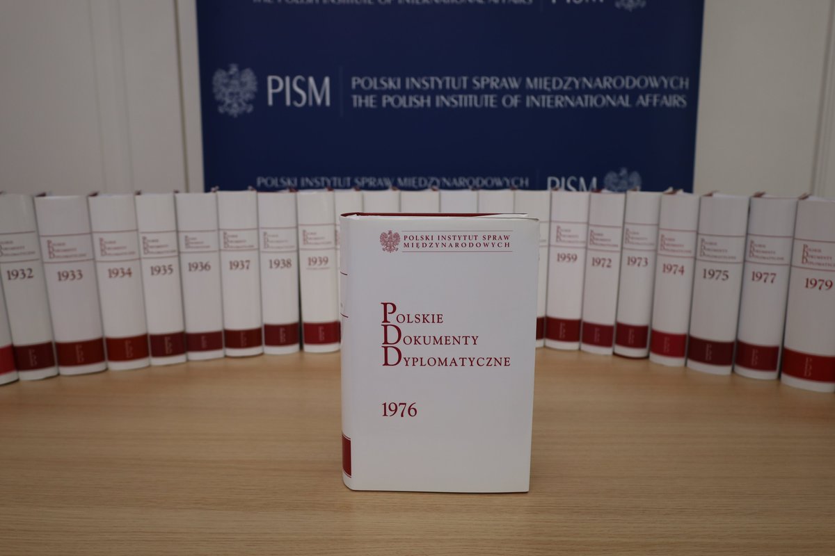 30 października 1976, pilna notatka

Premier Danii w czasie wizyty w Polsce "wyraził zadowolenie z ogólnego rozwoju stosunków dwustronnych i podkreślił duże znaczenie, jakie rząd duński przywiązuje do kontynuowania z nami dialogu politycznego"

#PDD1976