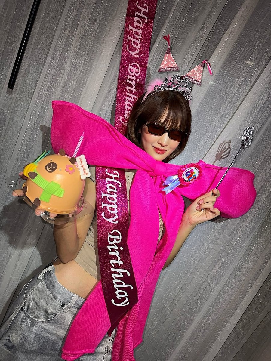 ‧₊˚ Minnie's Charm Awakens ₊⊹ tweet media