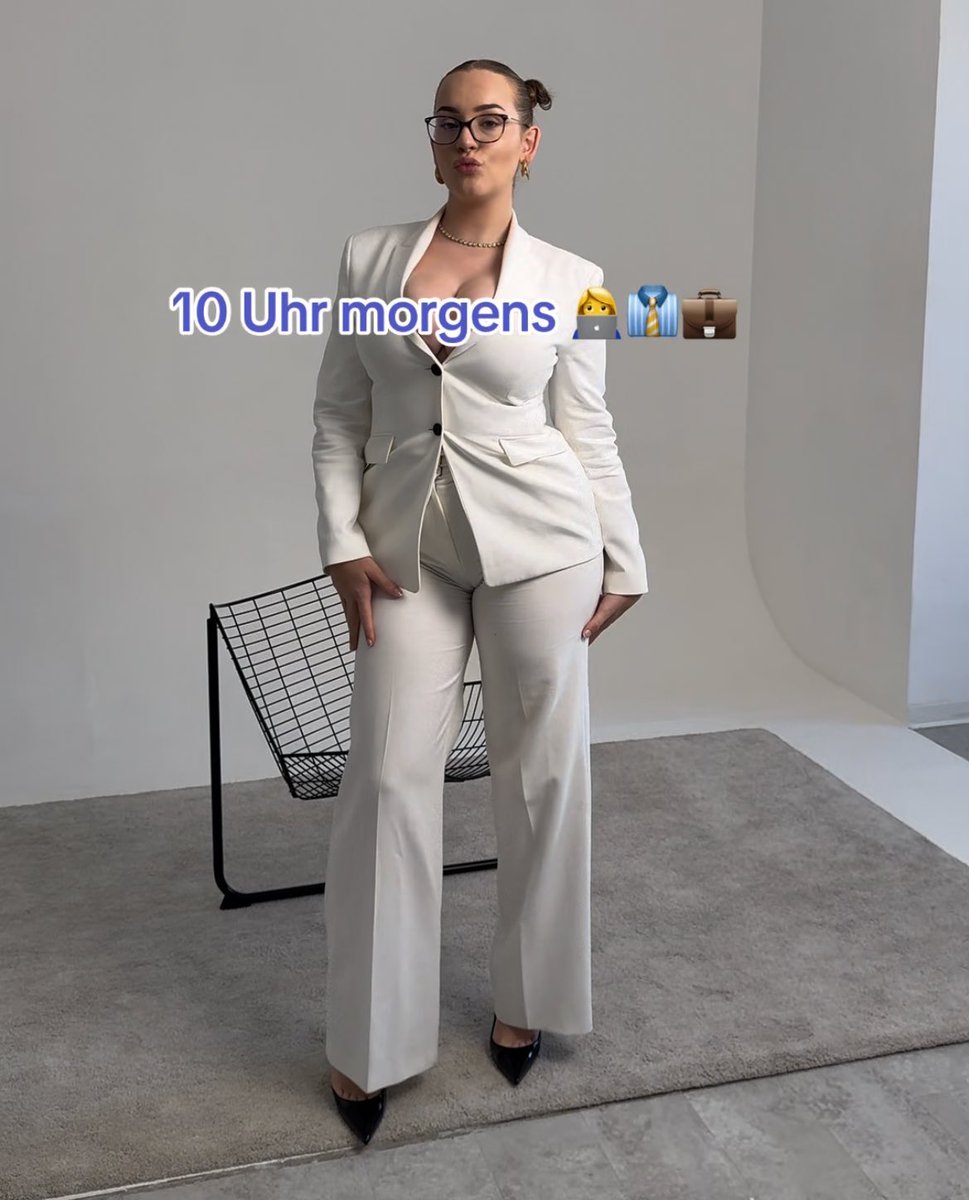 emasanti5's tweet photo. morgens oder abends?😈 https://t.co/bQ4e3ESGb8